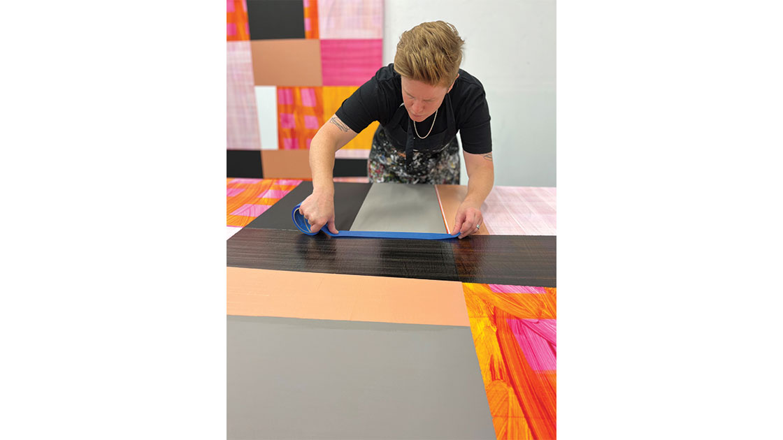 Emma Beer in the studio, 2022, courtesy Drill Hall Gallery Emma Beer in the studio, 2022, courtesy Drill Hall Gallery